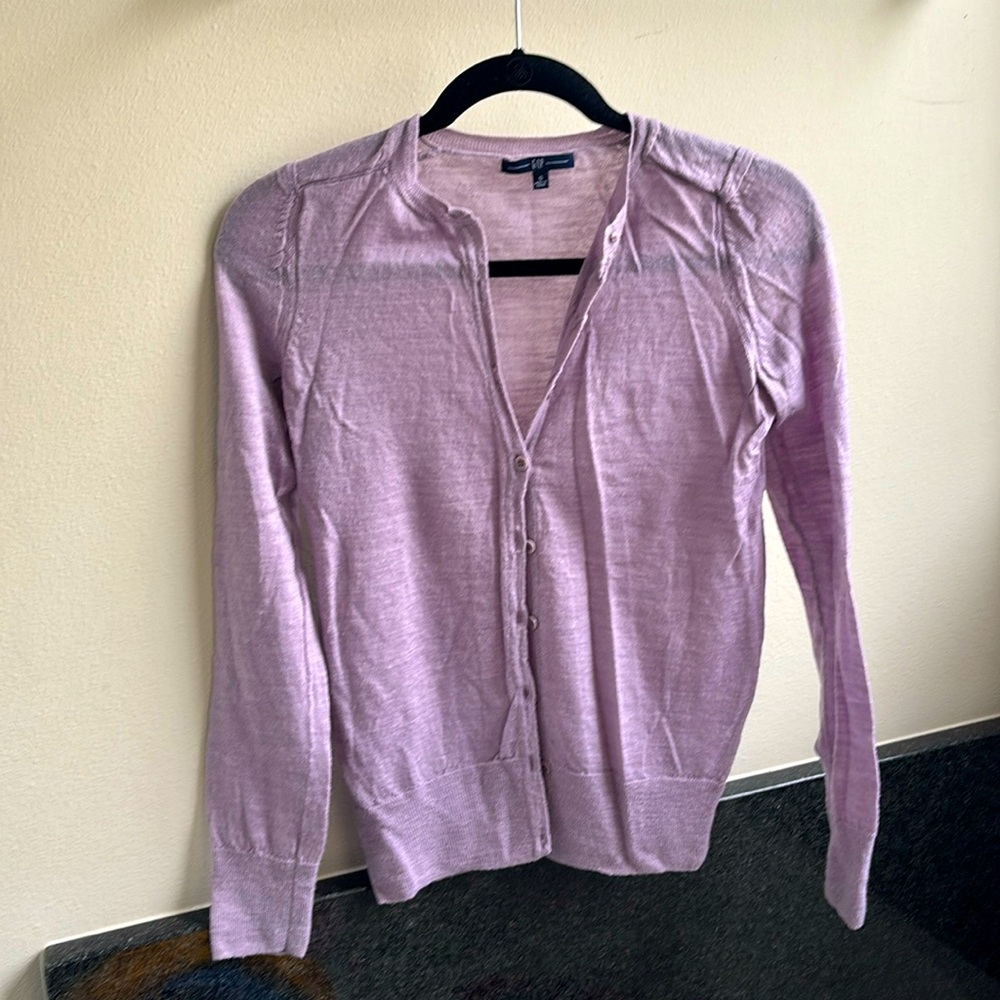 Gap women’s cardigan size small